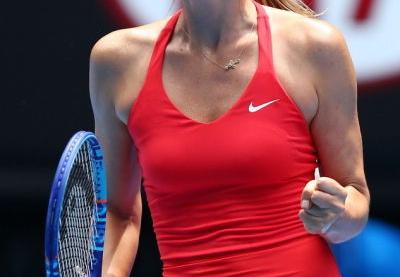 PG游戏-莎拉波娃回归赛场，大胜首场状态亮眼，C9观众沸腾！的简单介绍