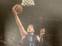 PG游戏- 东契奇对比照 